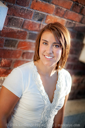 2011Portrait_Megan_T_0010
