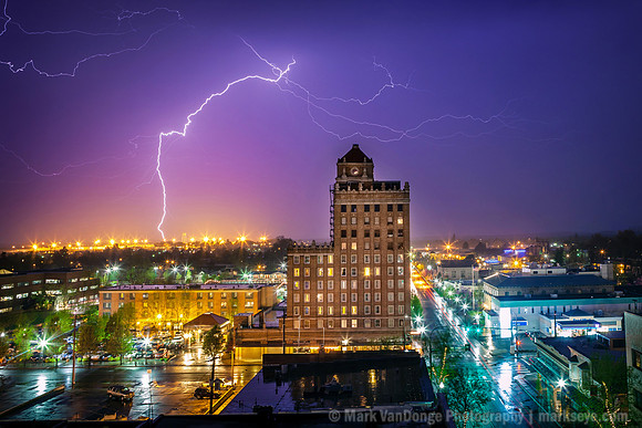 2012_BakerBoyerLightning_0012 edit E (2020) 2x3