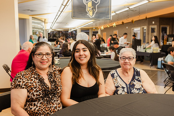 2023_WWCC_LatinoGrad_0002