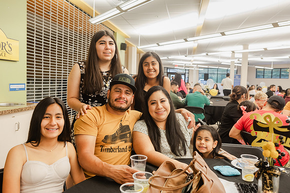 2023_WWCC_LatinoGrad_0009