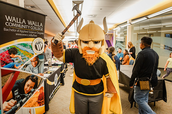 2023_WWCC_LatinoExpo_0014