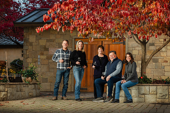 2024_Leonetti_Family_0025