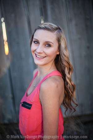 2014Senior_HannahV_0044