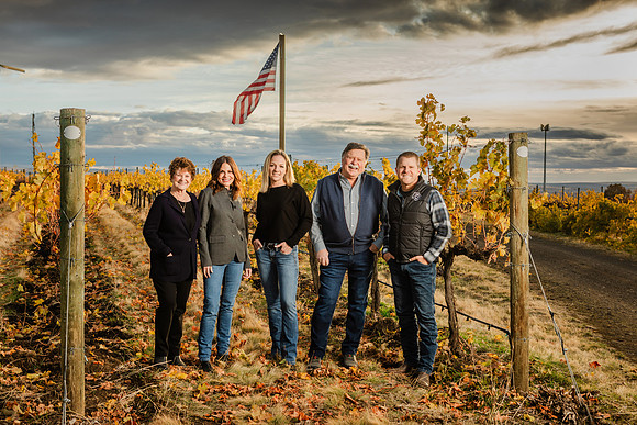 2024_Leonetti_Family_0007